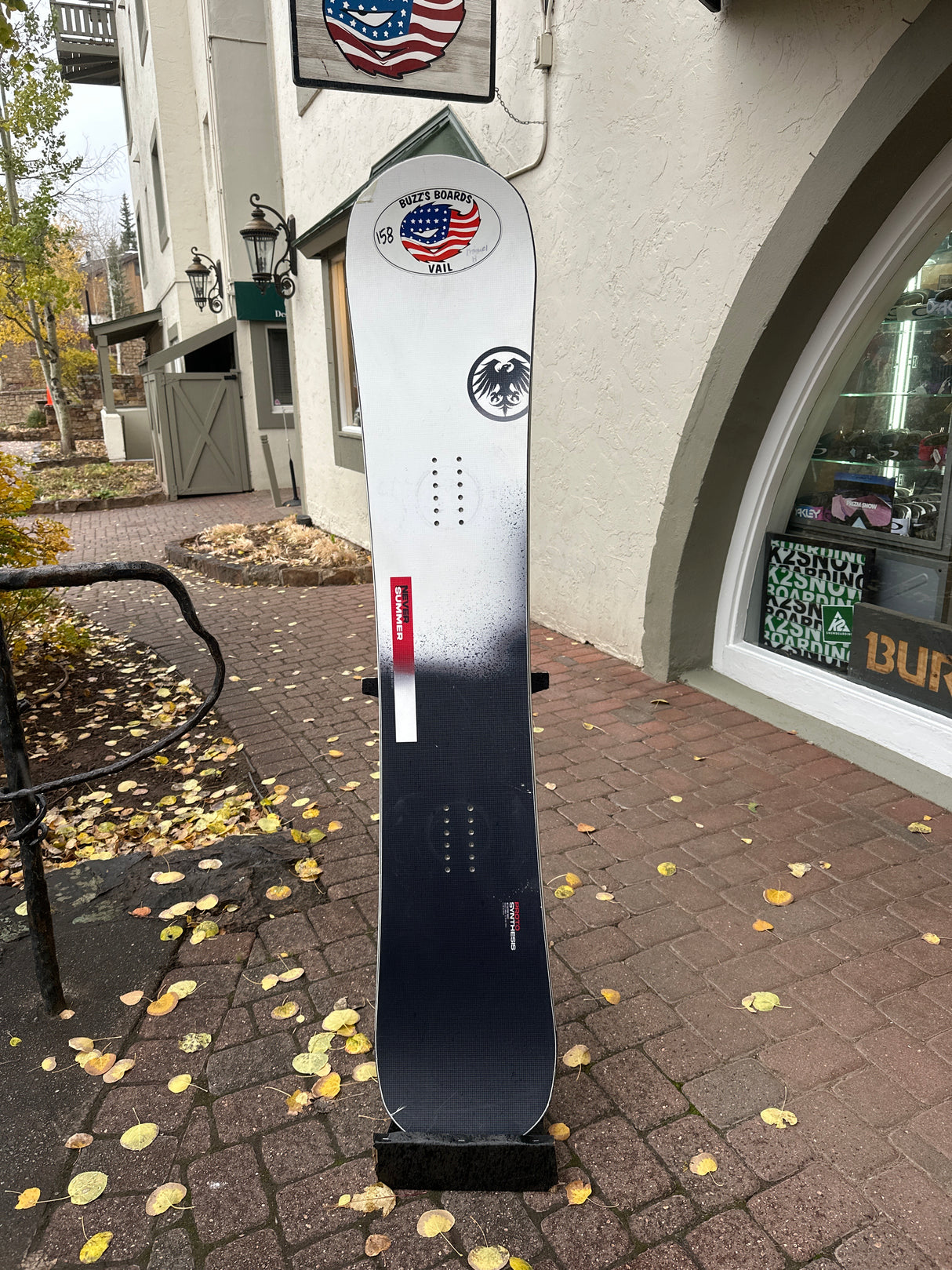 NEVER SUMMMER Men's Proto Synthesis SNOWBOARD USED DEMO BOARD 2025