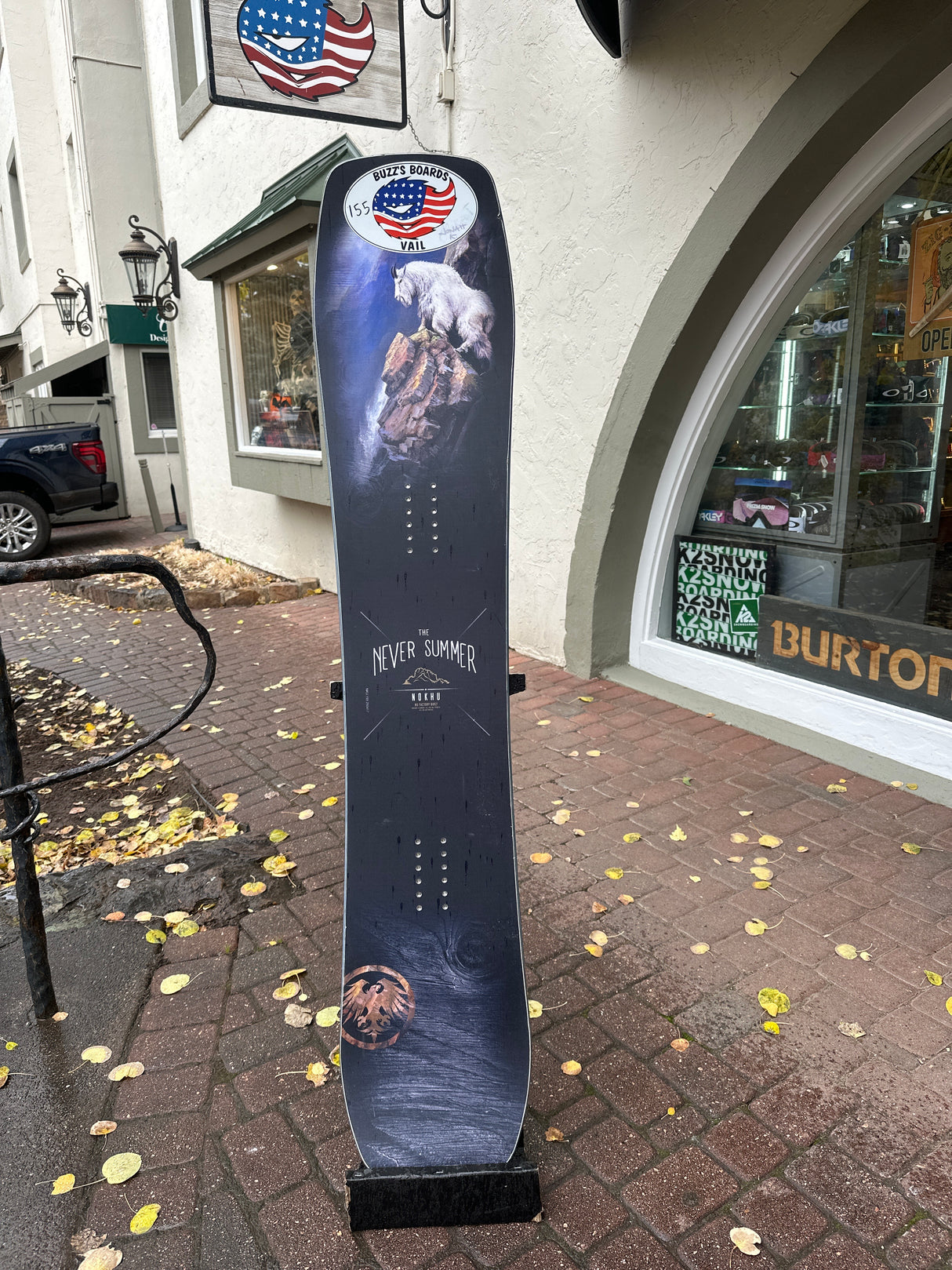 NEVER SUMMER Nokhu SNOWBOARD USED DEMO BOARD 2025
