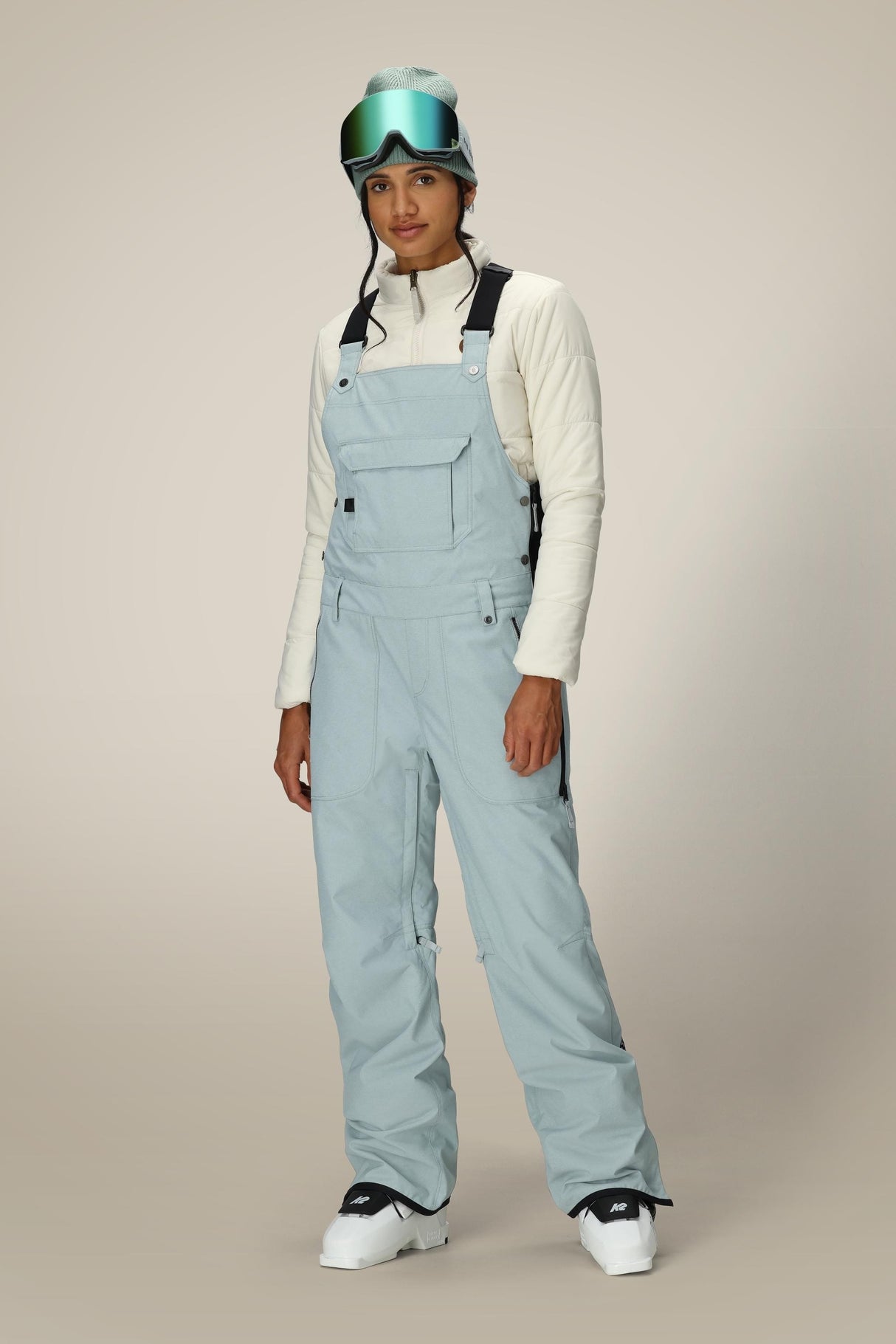 686 WOMAN’S BLACK MAGIC INSULATED BIB 2026