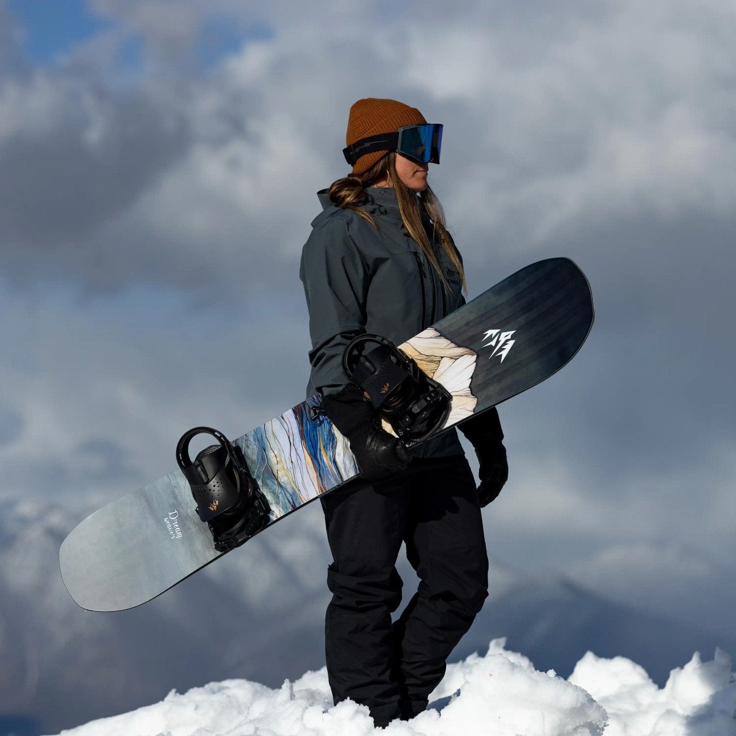 JONES DREAM WEAVER WOMEN’S SNOWBOARD USED DEMO BOARD 2025
