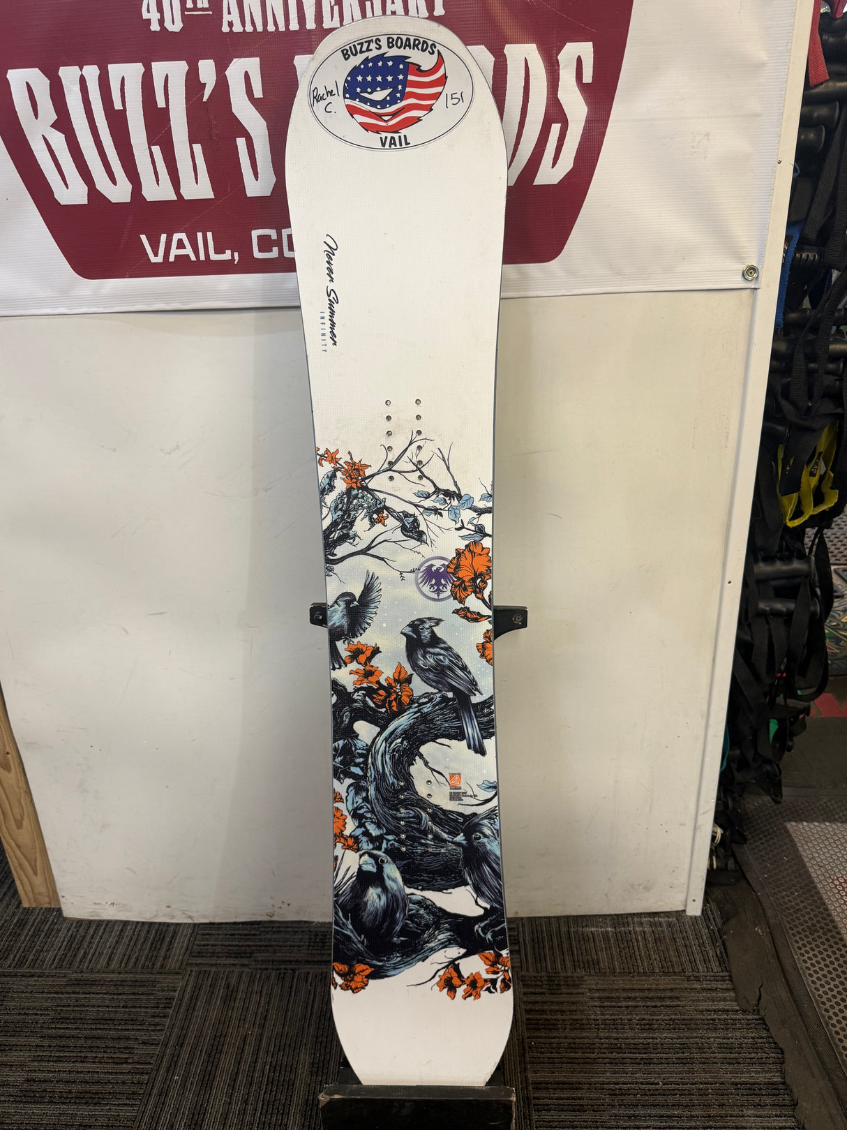 NEVER SUMMER INFINITY WOMEN'S SNOWBOARD DBD 2026