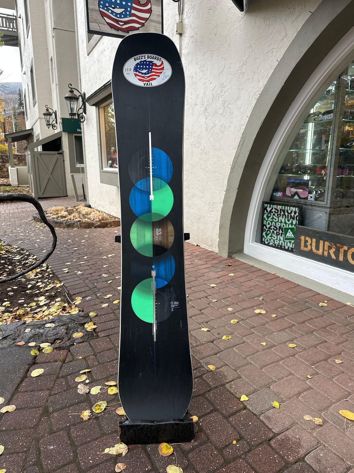 BURTON CUSTOM SNOWBOARD USED DEMO BOARD 2025