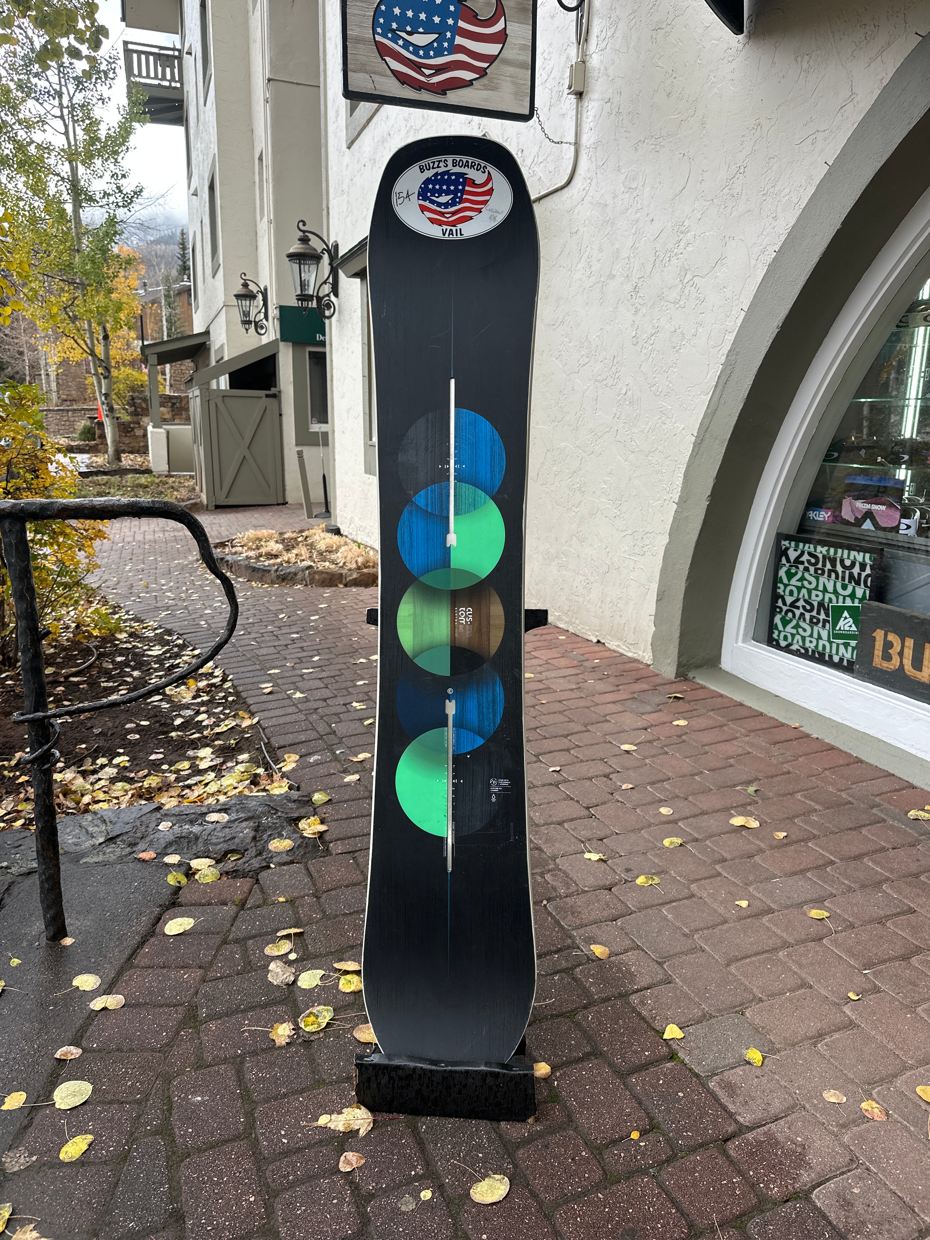 BURTON CUSTOM SNOWBOARD USED DEMO BOARD 2025 – Buzz's Boards