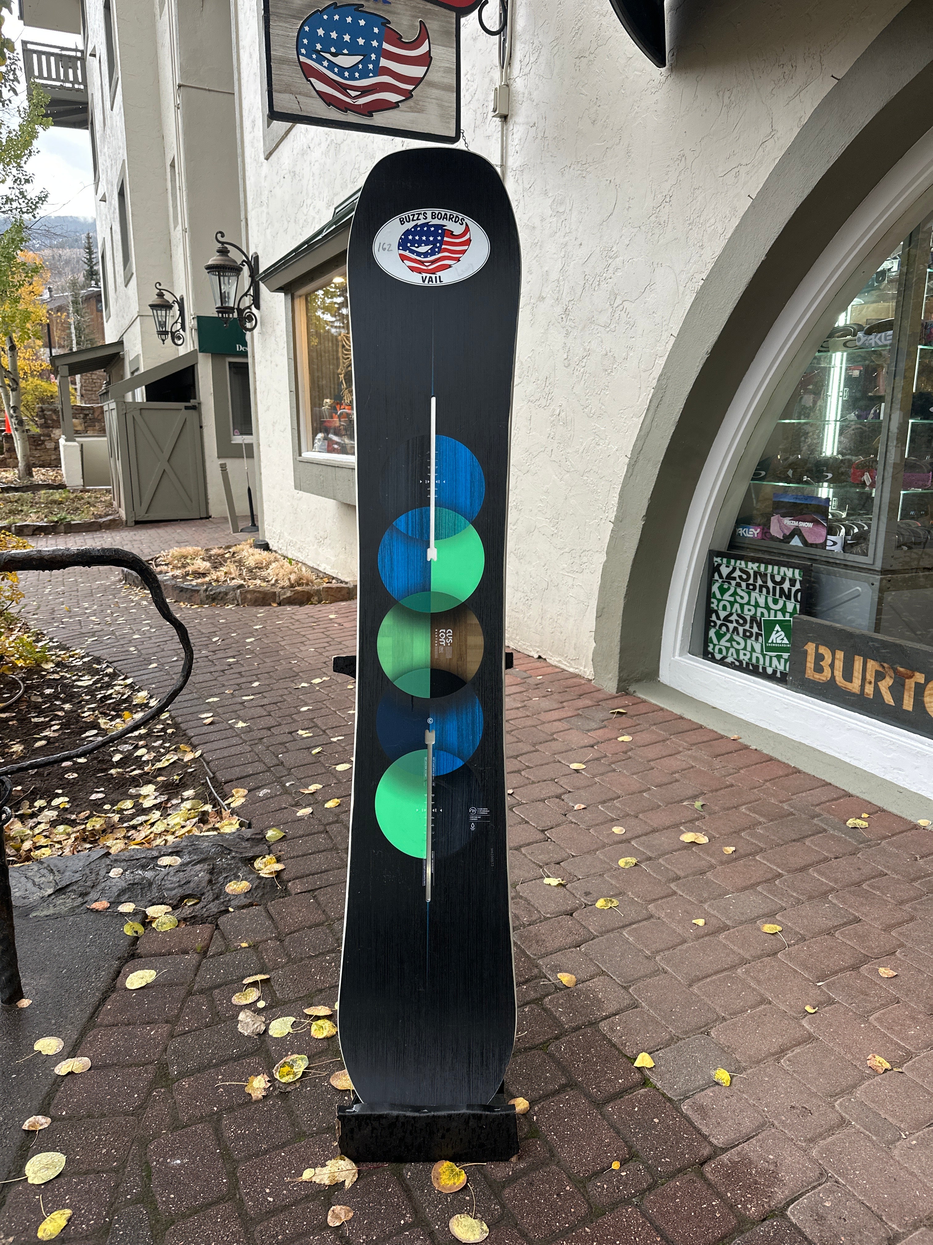 BURTON CUSTOM SNOWBOARD USED DEMO BOARD 2025 – Buzz's Boards