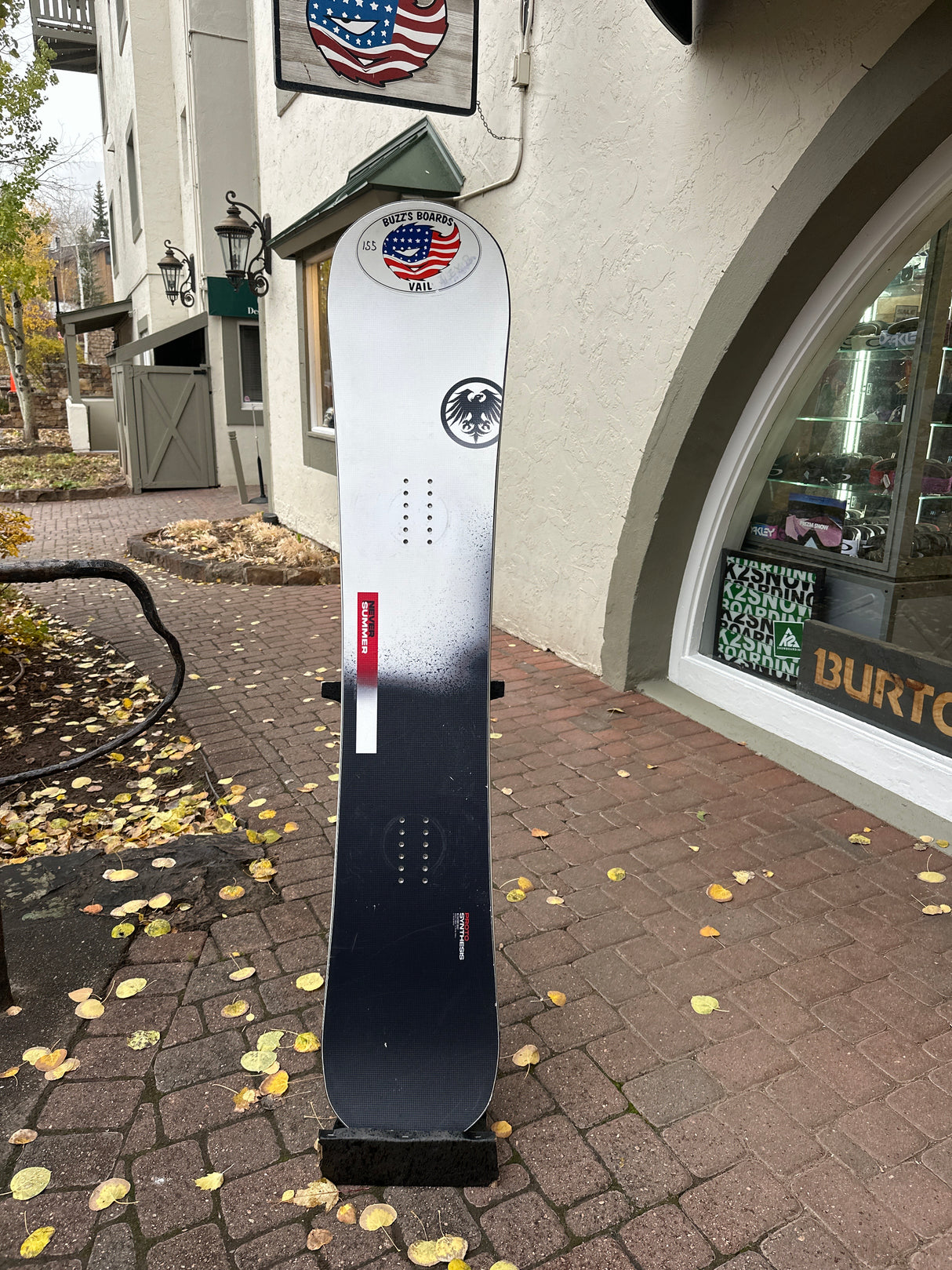 NEVER SUMMMER Men's Proto Synthesis SNOWBOARD USED DEMO BOARD 2025