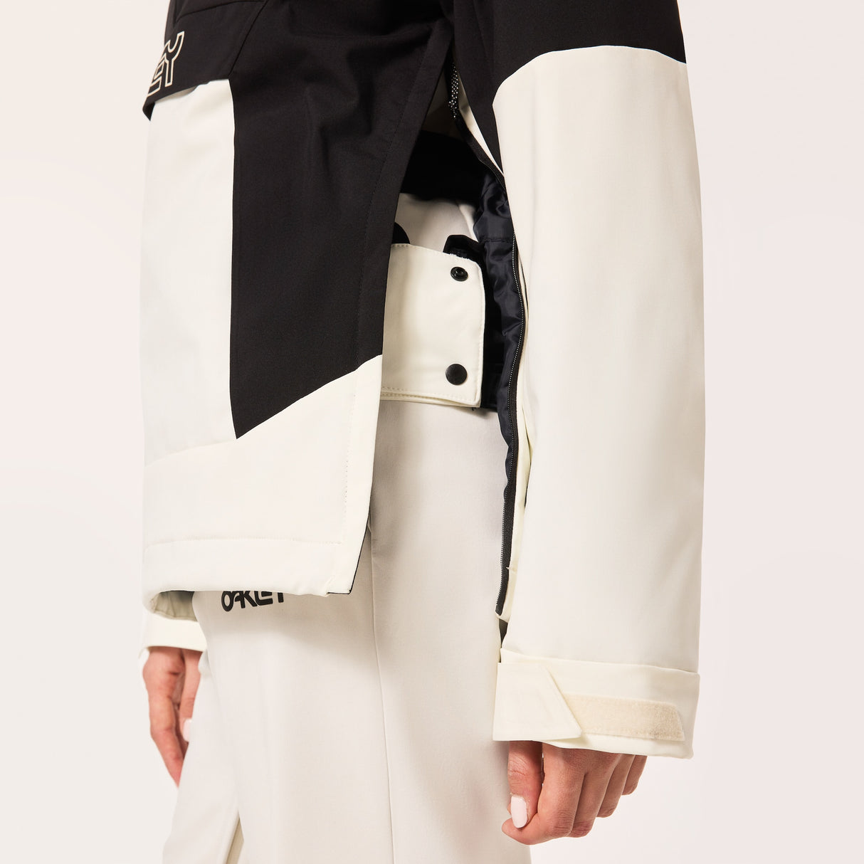 OAKLEY TNP TBT INSULATED WOMEN’S ANORAK JACKET 2026