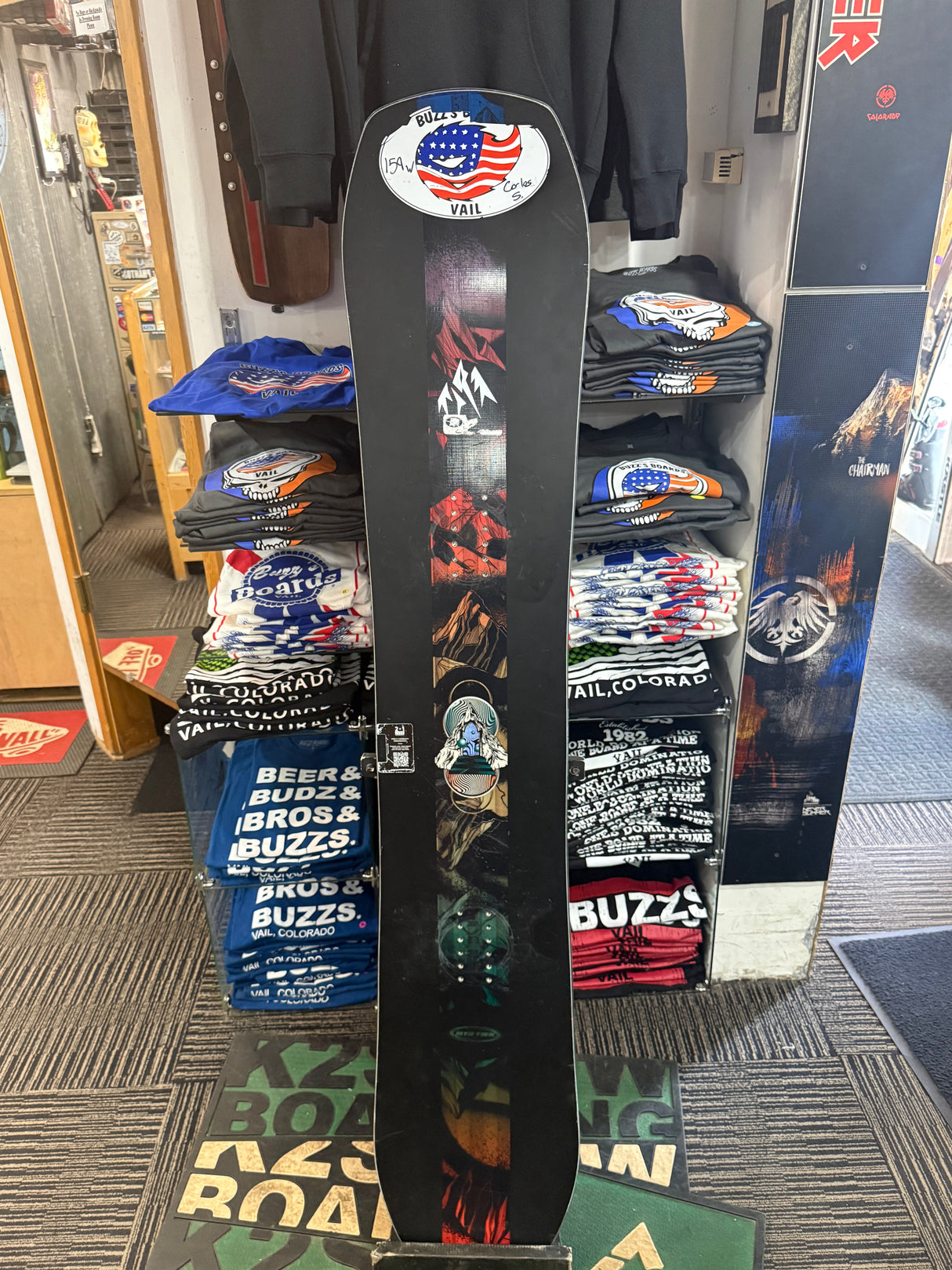 Jones Men's Mountain Twin Snowboard DBD 2026