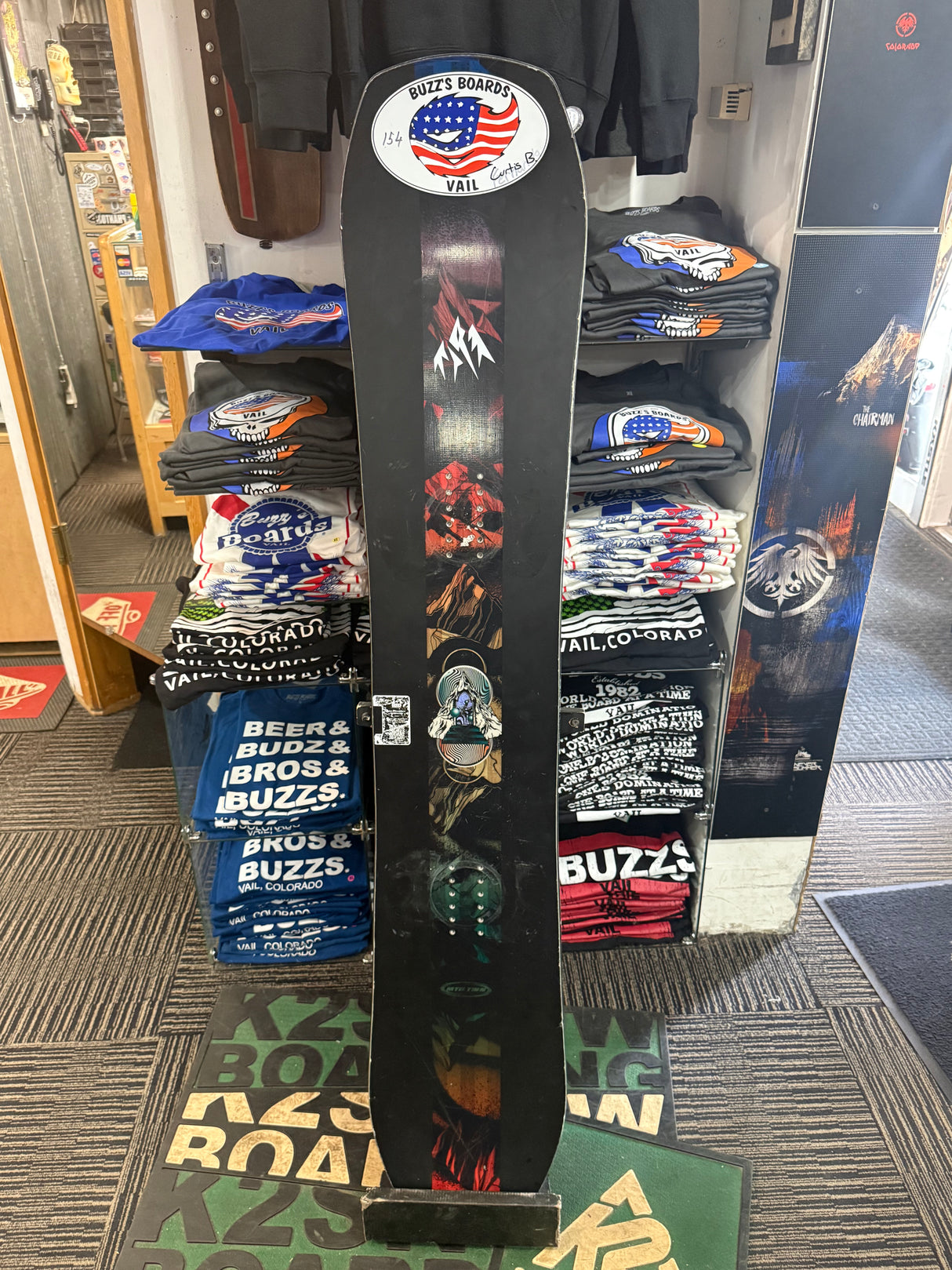 Jones Men's Mountain Twin Snowboard DBD 2026