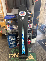Jones Men’s Storm Wolf Snowboard DBD 2026