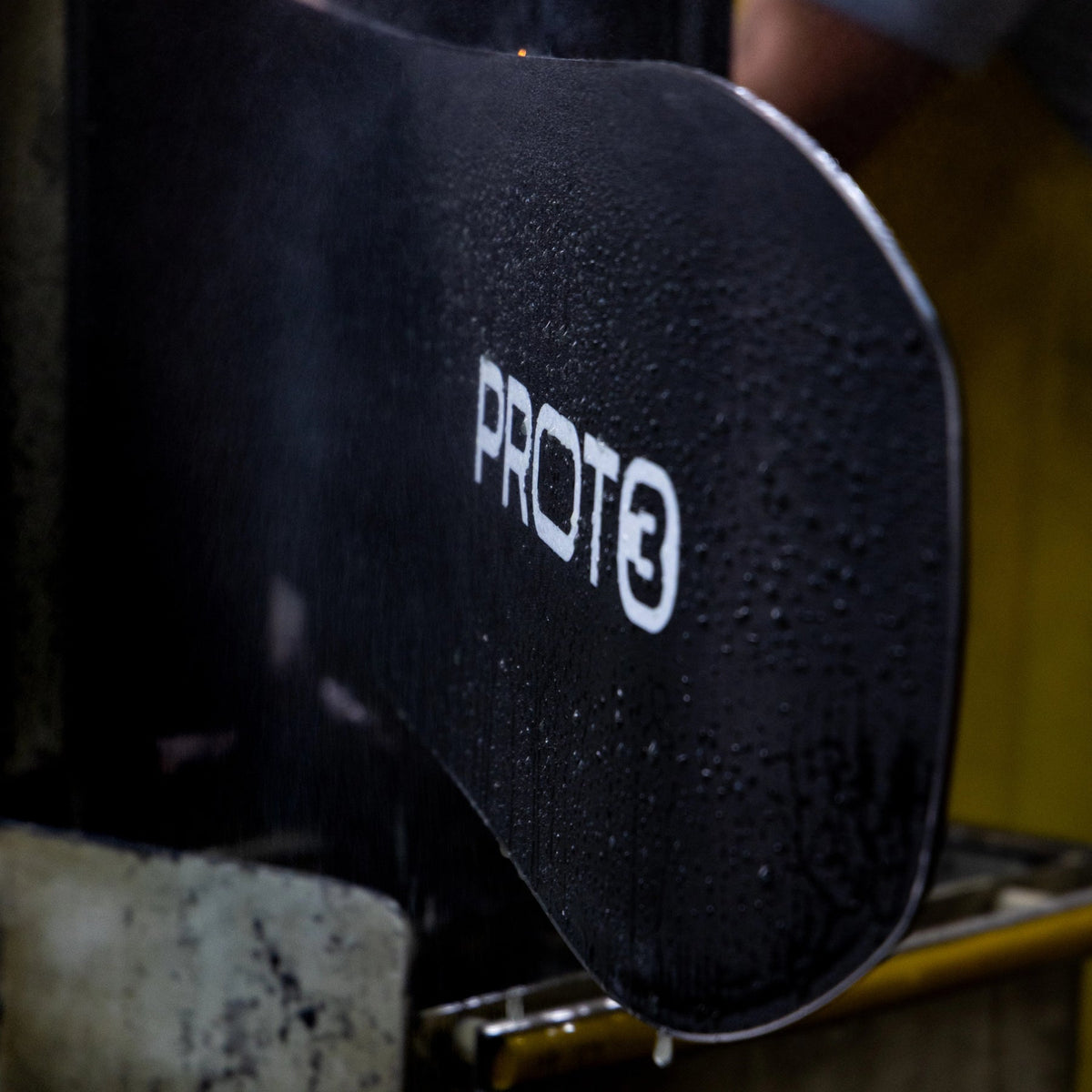 NEVER SUMMER MEN'S PROTO T3 FR SNOWBOARD 2027